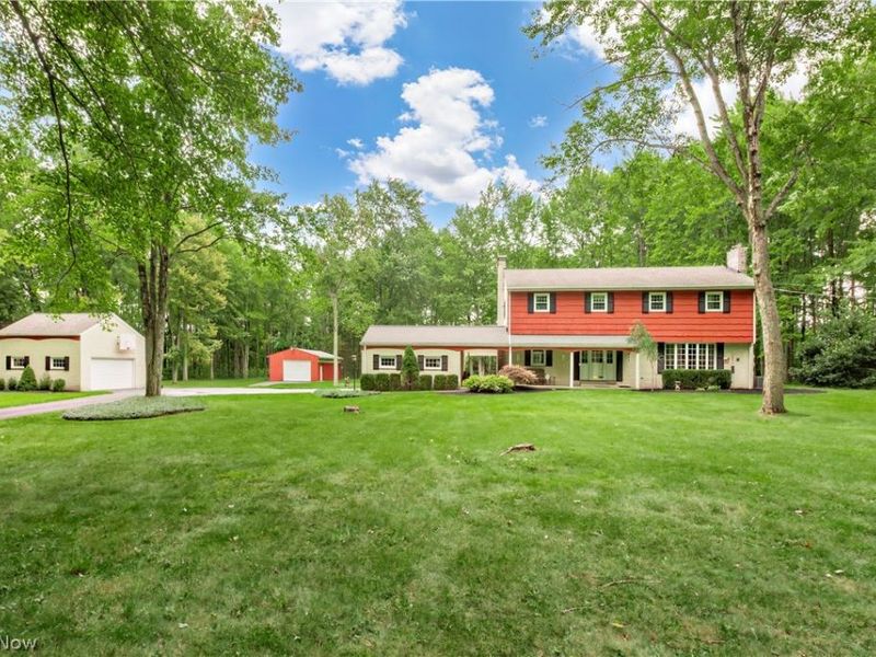 9261 Boyer Lane, Kirtland Hills, OH 44060 Photo 2