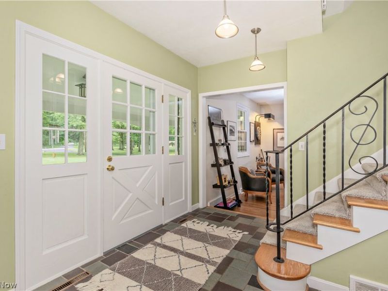 9261 Boyer Lane, Kirtland Hills, OH 44060 Photo 4