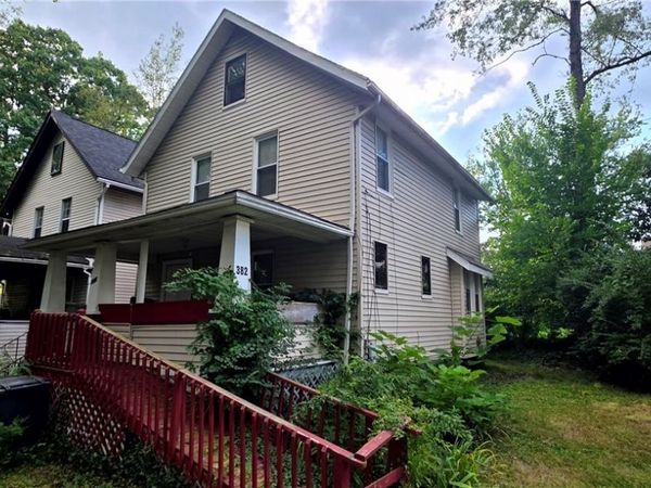 382 W Cedar Street , Akron, OH 44307