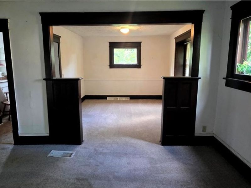 382 W Cedar Street, Akron, OH 44307 Photo 6
