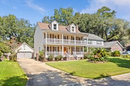 306 Anadale Court photo 4