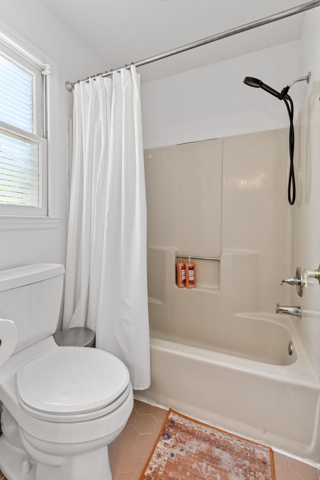 306 Anadale Court Photo 26
