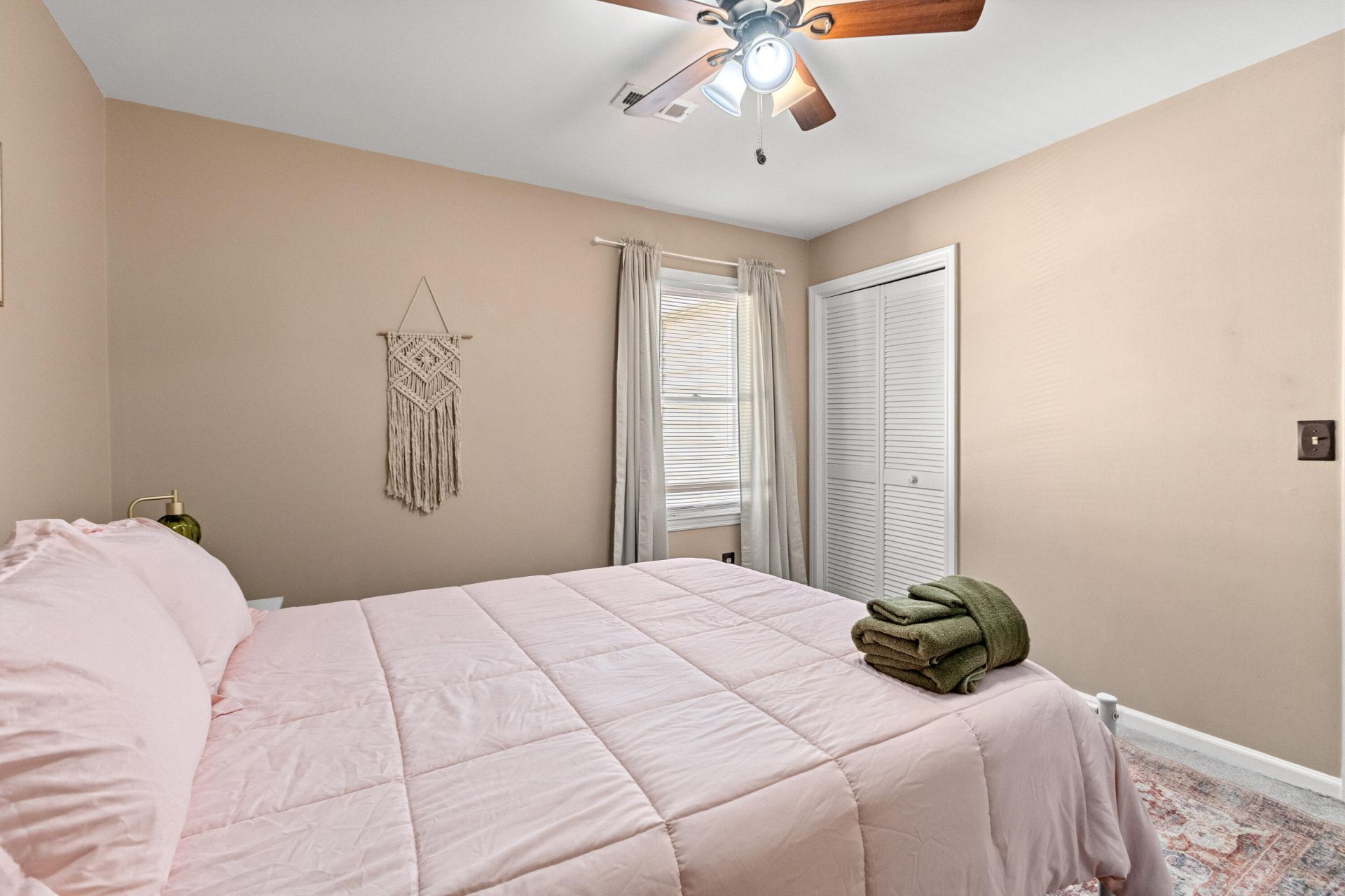 306 Anadale Court Photo 36