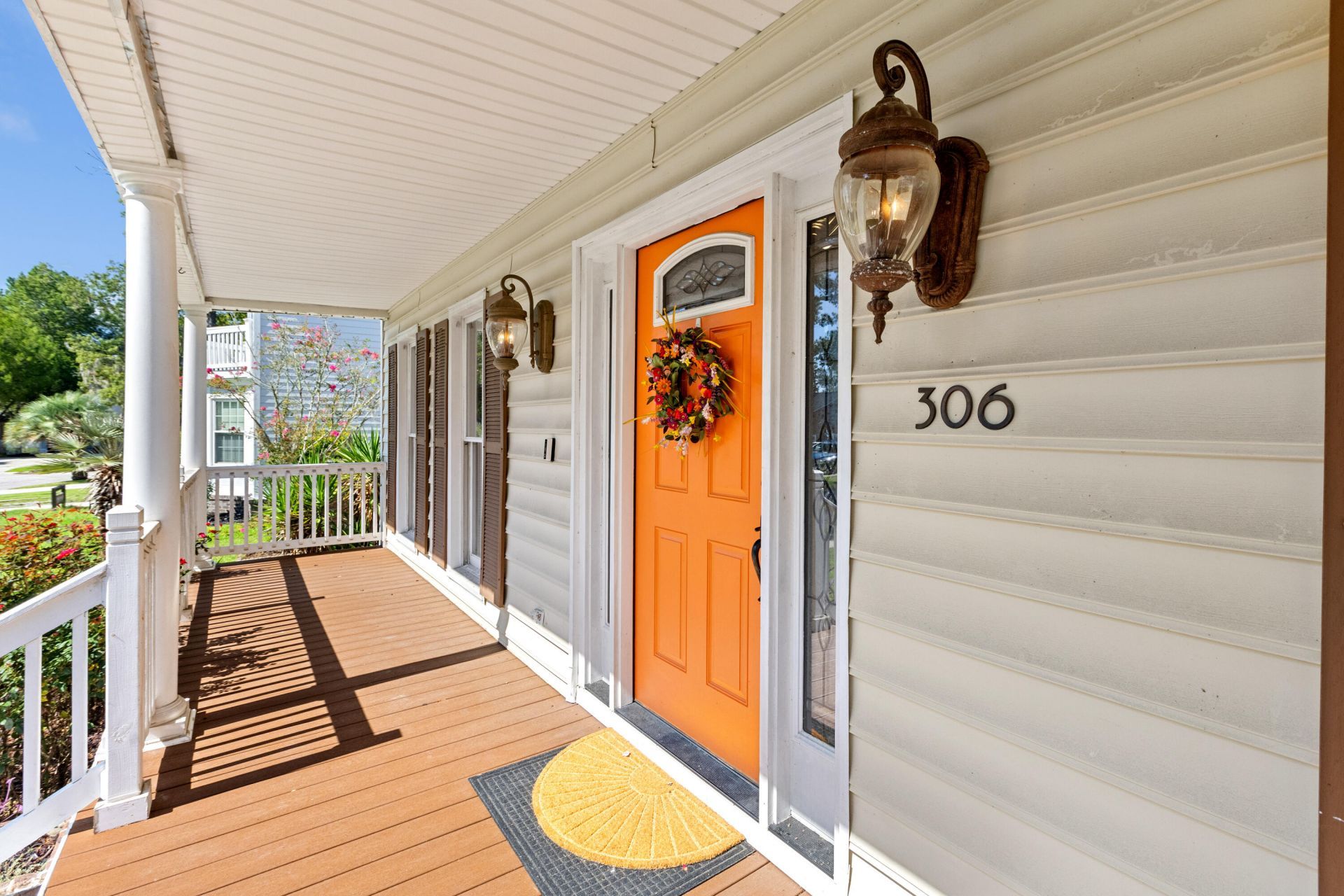306 Anadale Court Photo 4