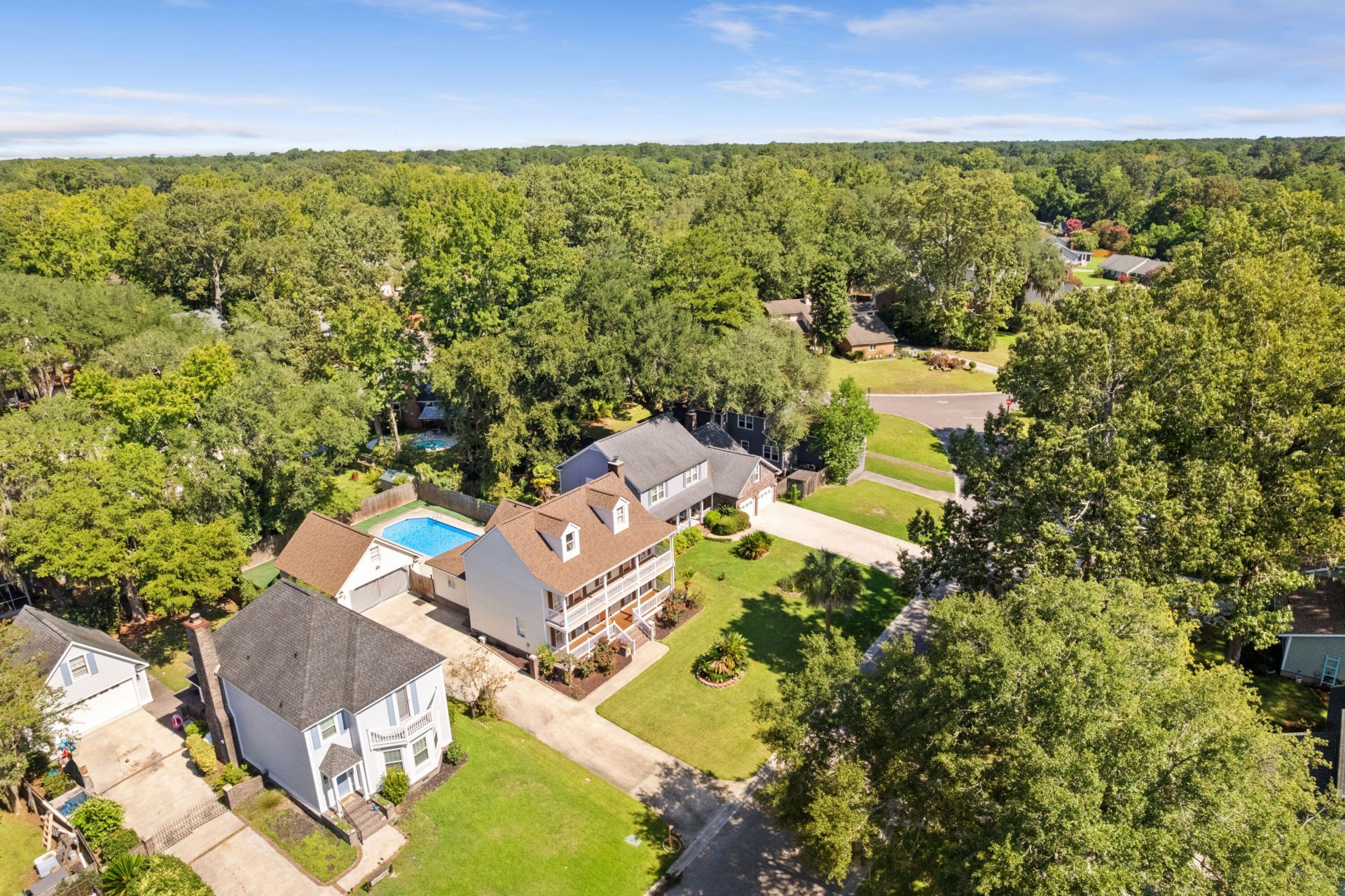306 Anadale Court Photo 48