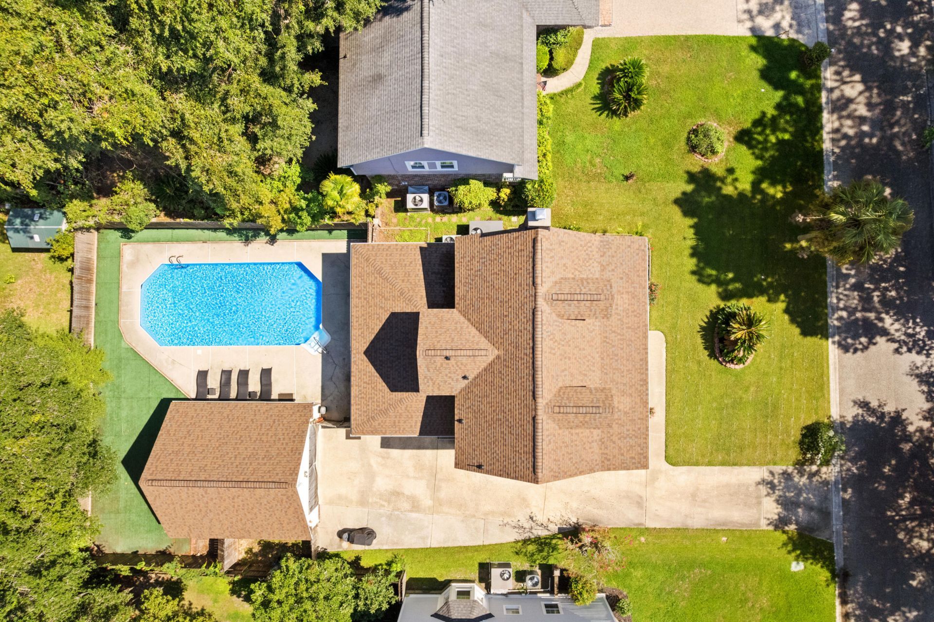 306 Anadale Court Photo 5