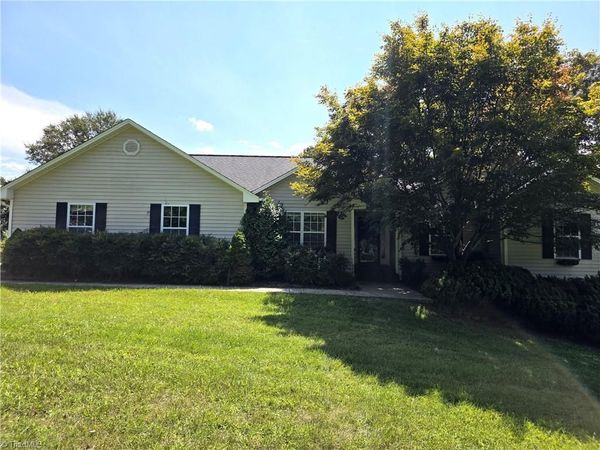 1701 Greenhill Road , Mount Airy, NC 27030