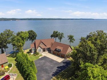 749 Dock Drive, Murray, KY 42071