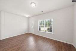 129 Esso Lane  photo 4