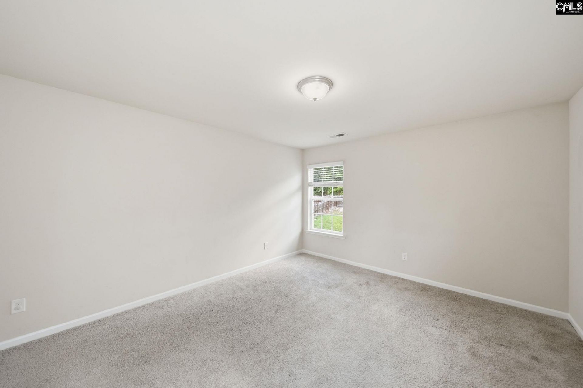 129 Esso Lane  Photo 26