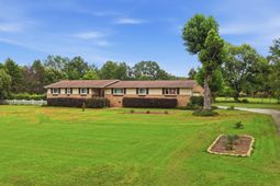 416 Saddlebrook Lane  photo 4