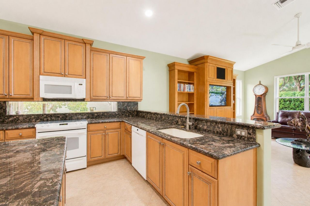 8855 Majorca Bay Drive, Lake Worth, FL 33467 Photo
