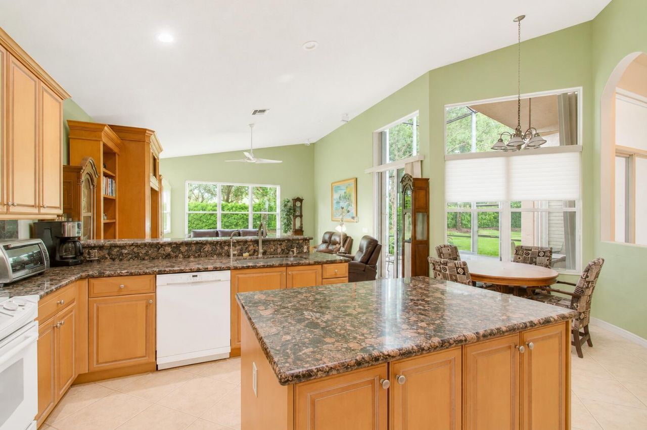 8855 Majorca Bay Drive, Lake Worth, FL 33467 Photo