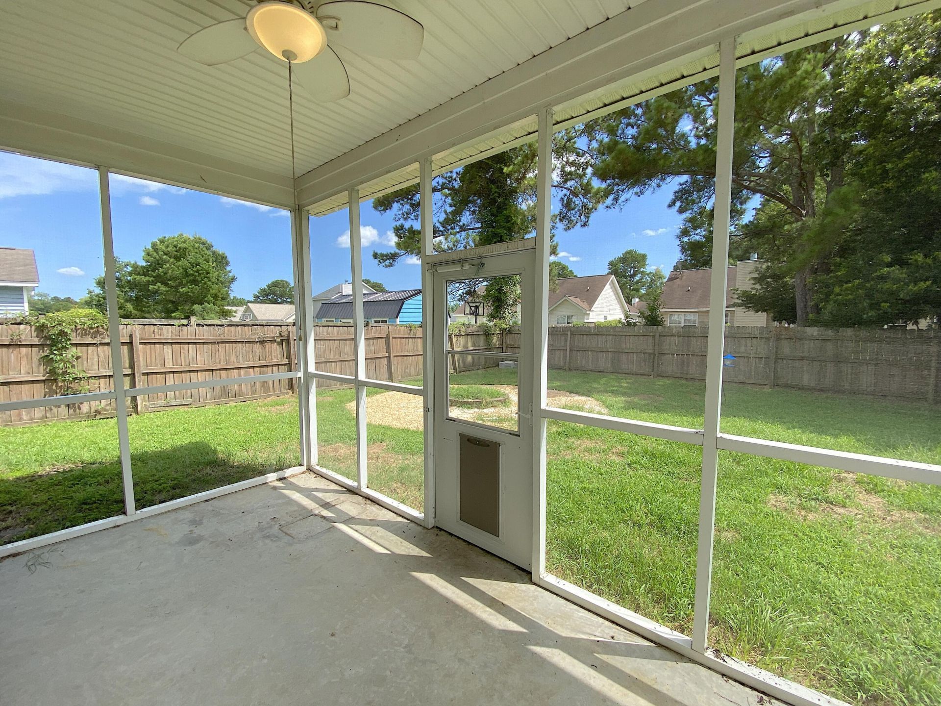 7705 Fayetteville Road Photo 15