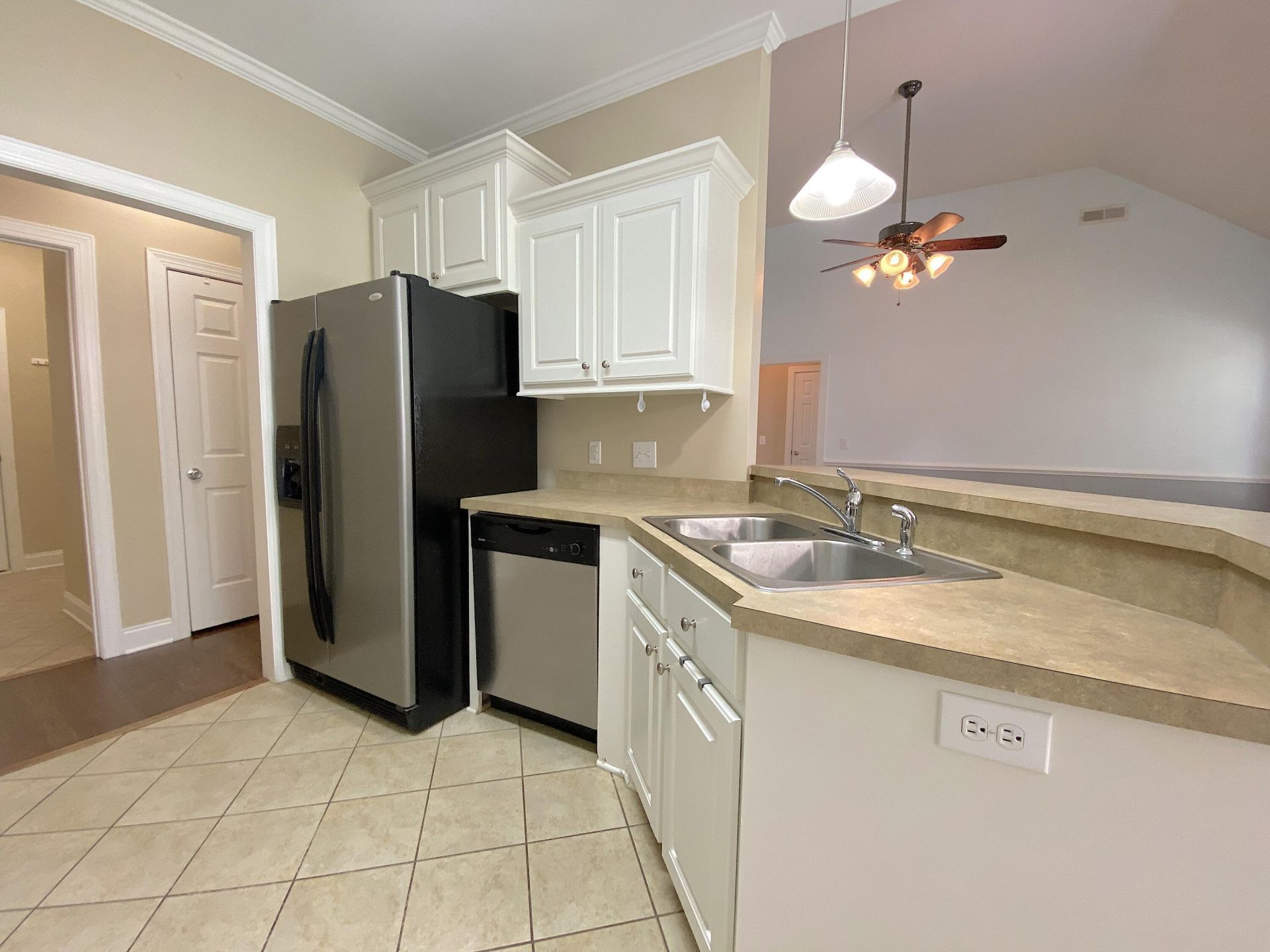 7705 Fayetteville Road Photo 4
