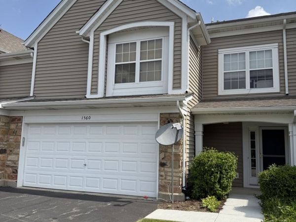 1560 E Chivalry Court , Palatine, IL 60074