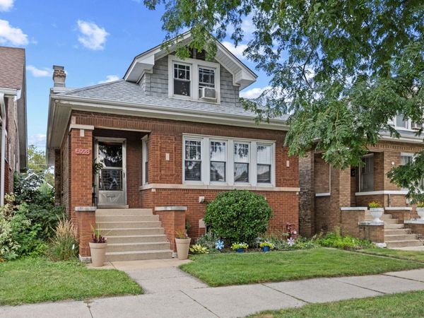 5928 W Grace Street , Chicago, IL 60634