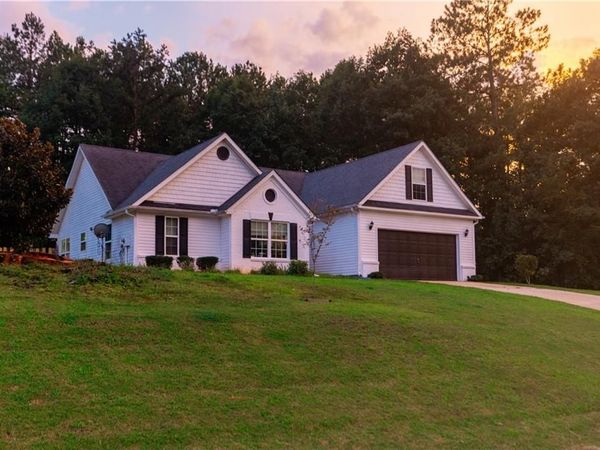 35 Madison Court , Covington, GA 30016
