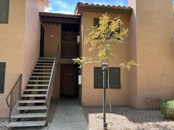 1075 E CHANDLER Boulevard, Unit 124, Chandler, AZ 85225