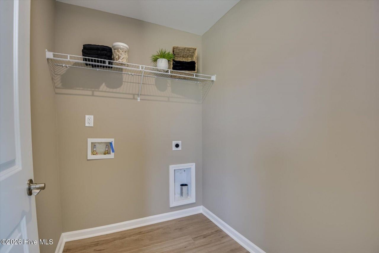 4546 Hartshorn Circle Photo 22