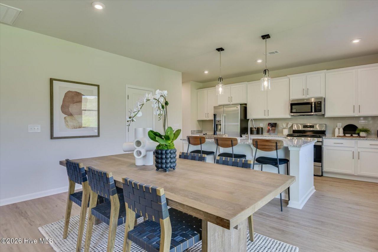 4546 Hartshorn Circle Photo 7