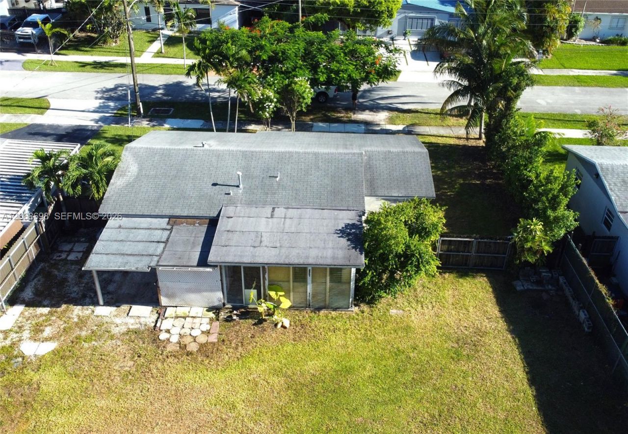 11935 SW 37th St , Miami, FL 33175 Photo