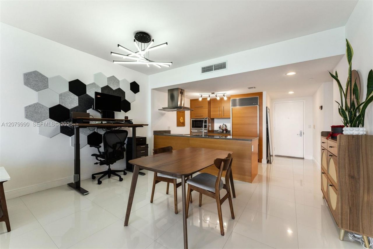 495 Brickell Ave , Unit 4709, Miami, FL 33131 Photo