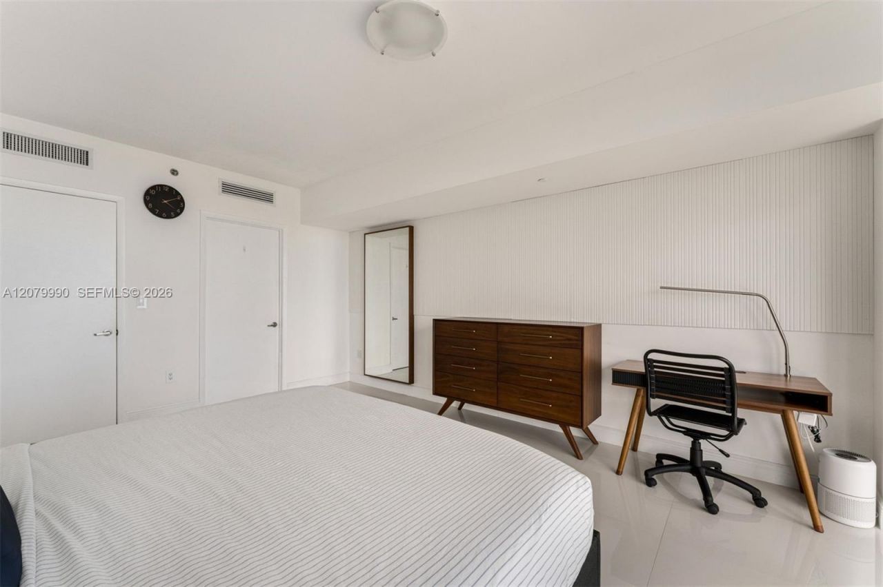 495 Brickell Ave , Unit 4709, Miami, FL 33131 Photo
