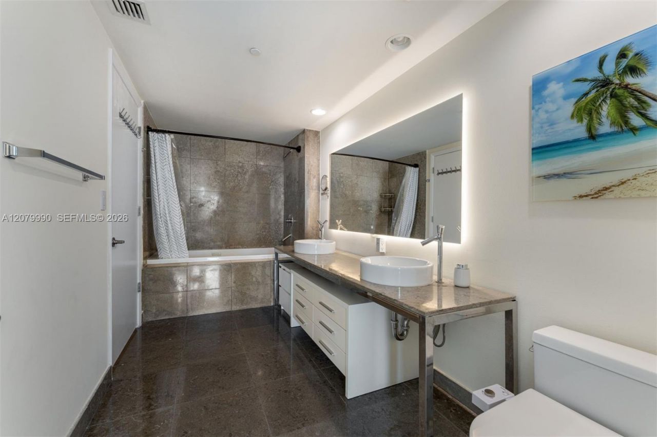 495 Brickell Ave , Unit 4709, Miami, FL 33131 Photo