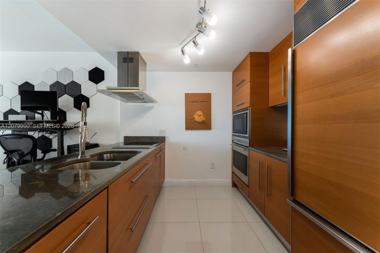 495 Brickell Ave , Unit 4709, Miami, FL 33131 Photo