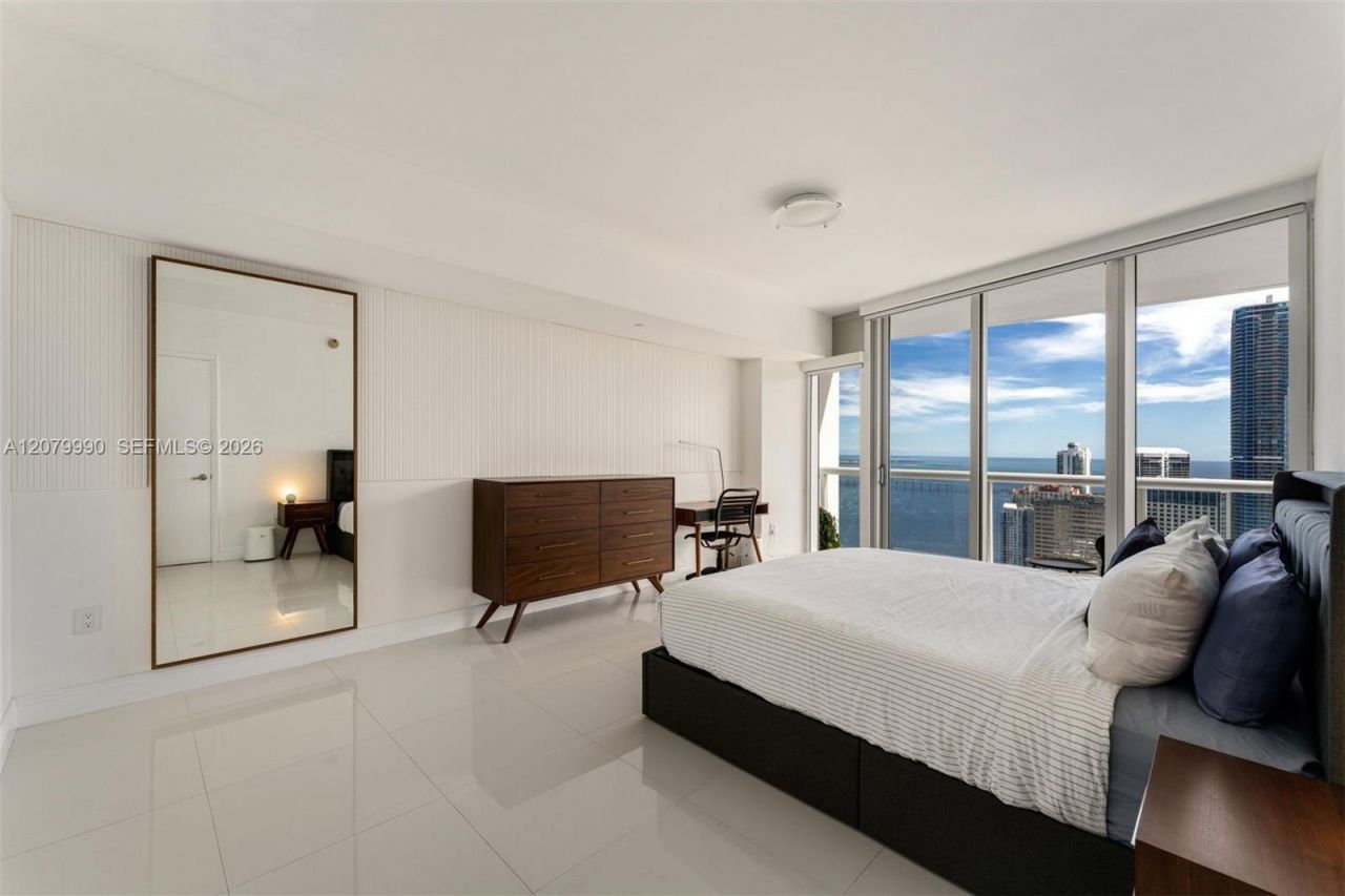 495 Brickell Ave , Unit 4709, Miami, FL 33131 Photo