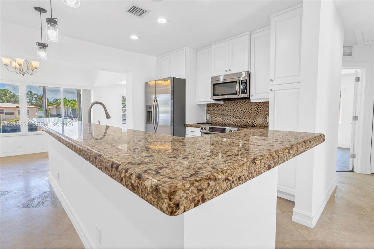 2273 SE 14th St, Pompano Beach, FL 33062 Photo