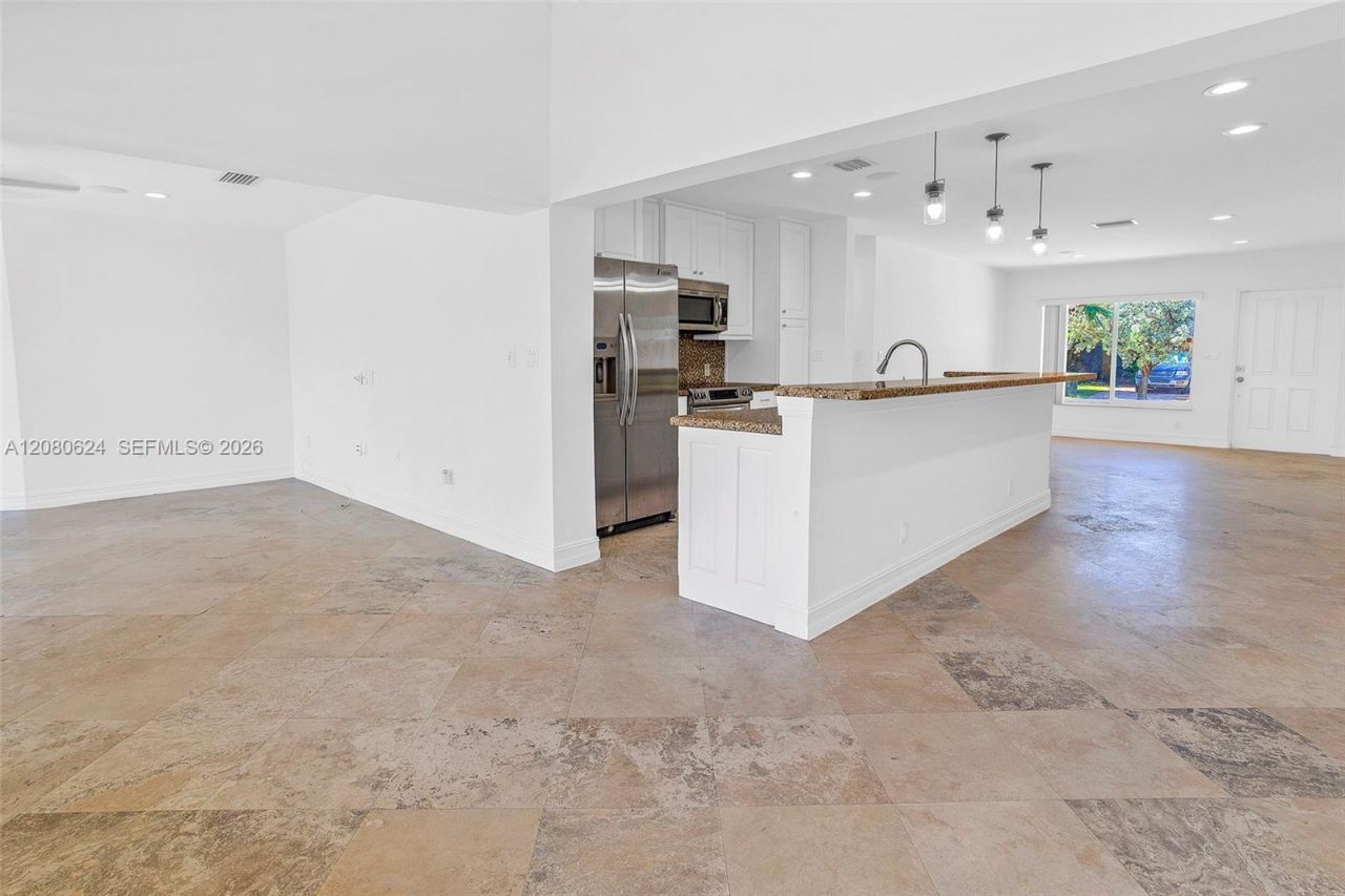 2273 SE 14th St, Pompano Beach, FL 33062 Photo