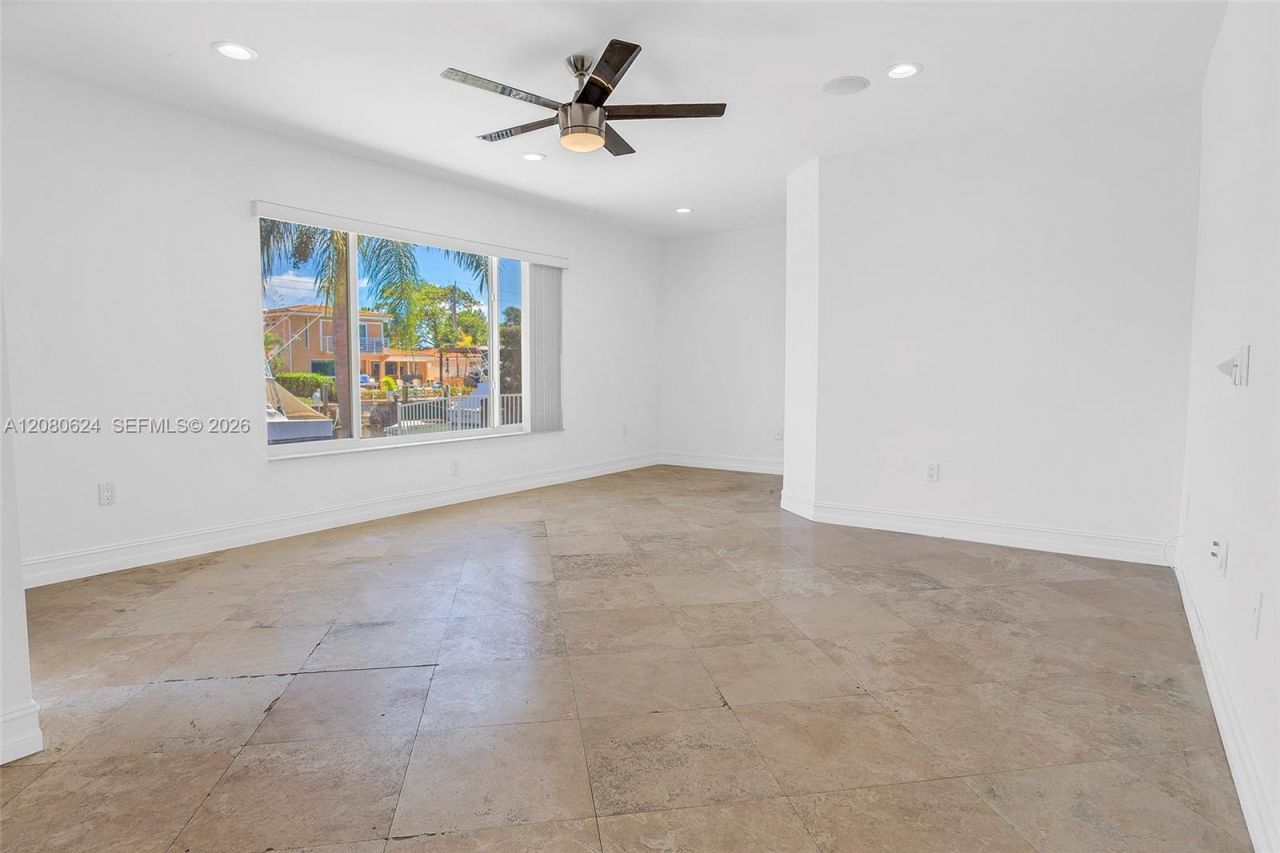 2273 SE 14th St, Pompano Beach, FL 33062 Photo