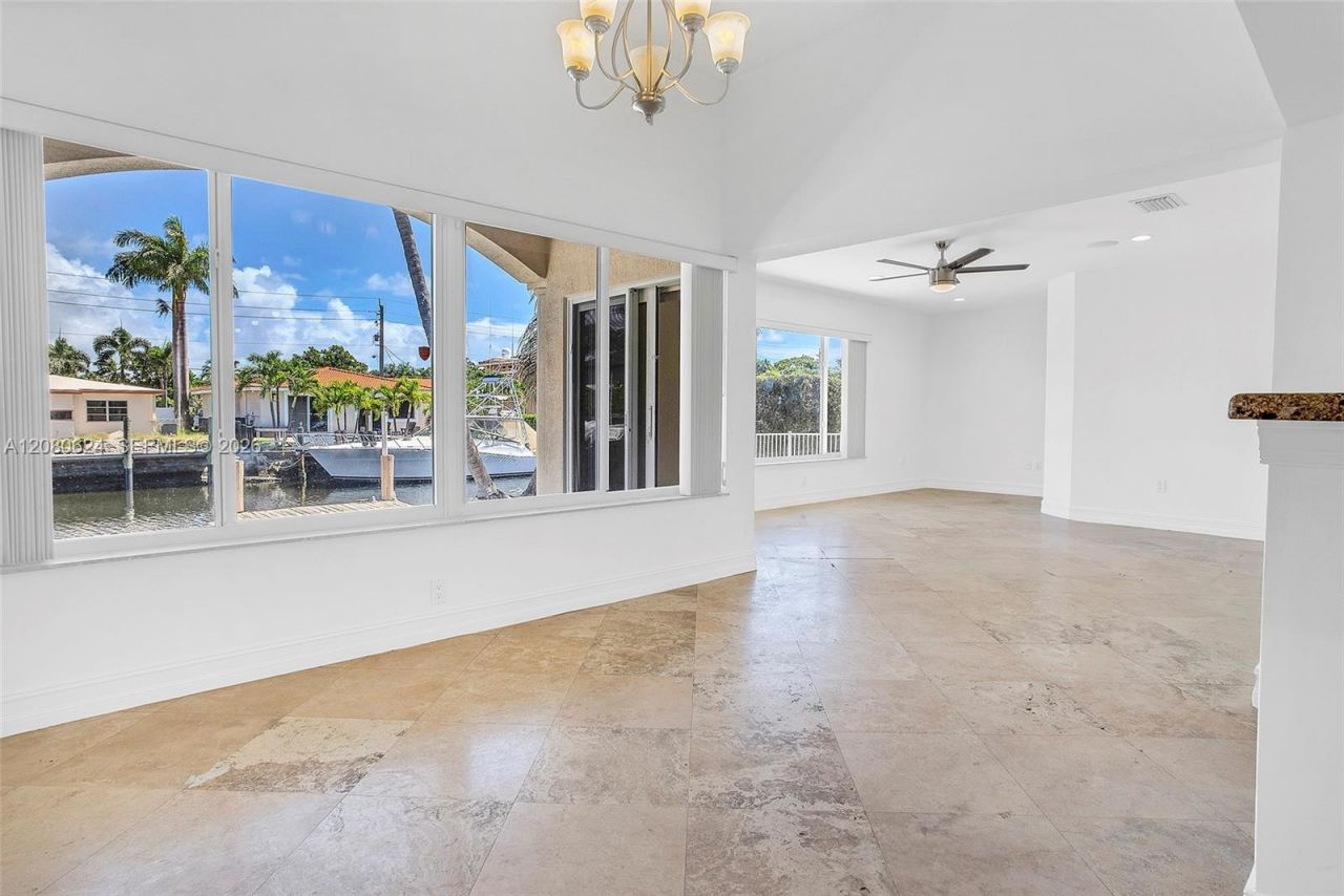 2273 SE 14th St, Pompano Beach, FL 33062 Photo