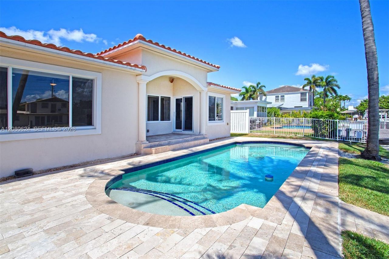 2273 SE 14th St, Pompano Beach, FL 33062 Photo
