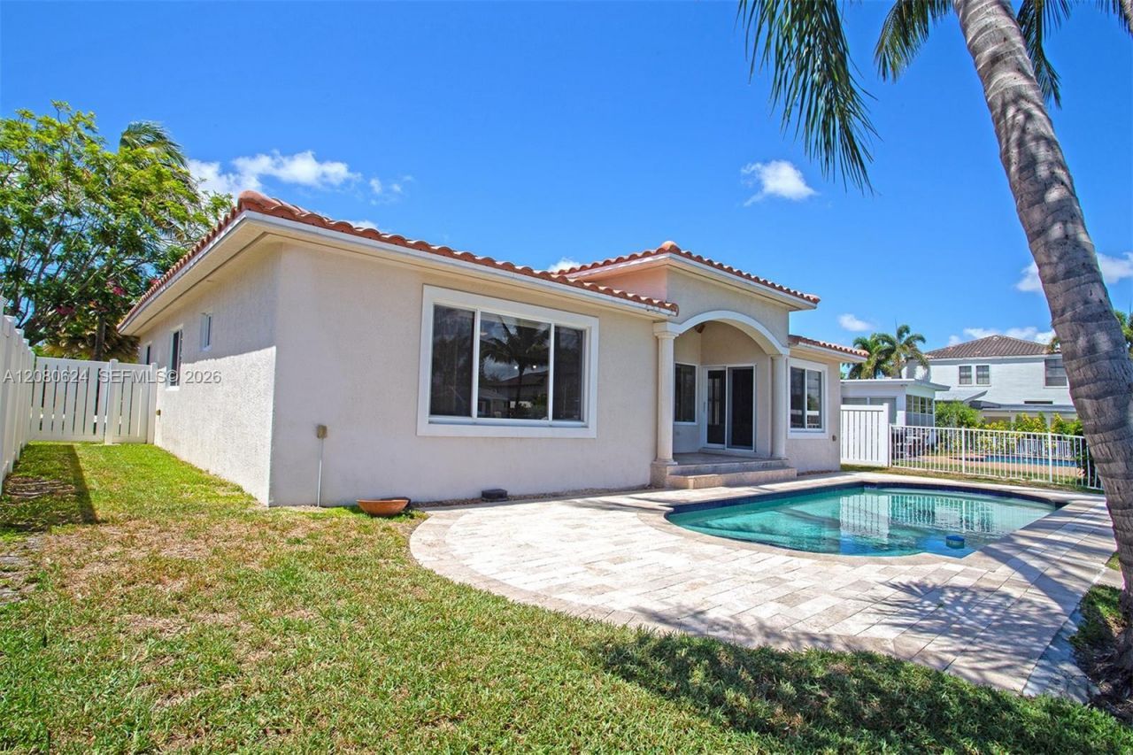 2273 SE 14th St, Pompano Beach, FL 33062 Photo