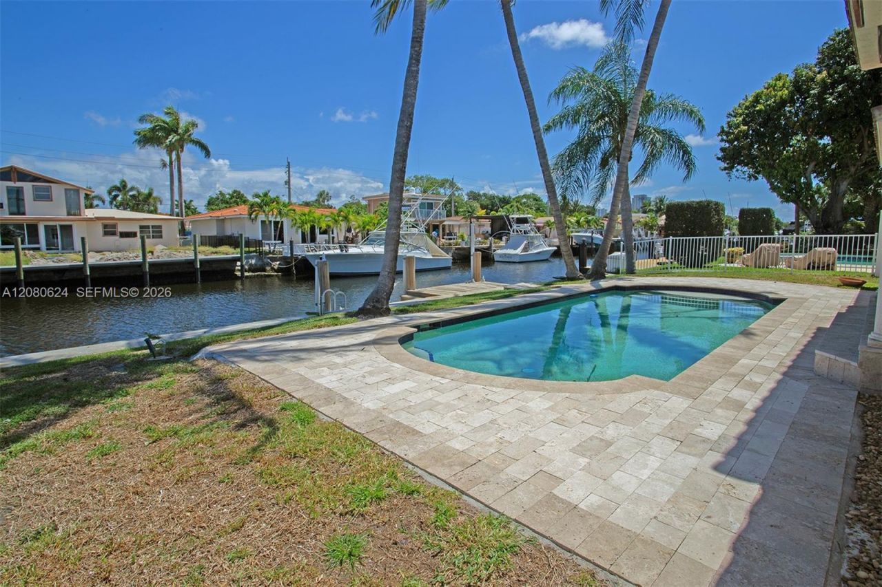 2273 SE 14th St, Pompano Beach, FL 33062 Photo