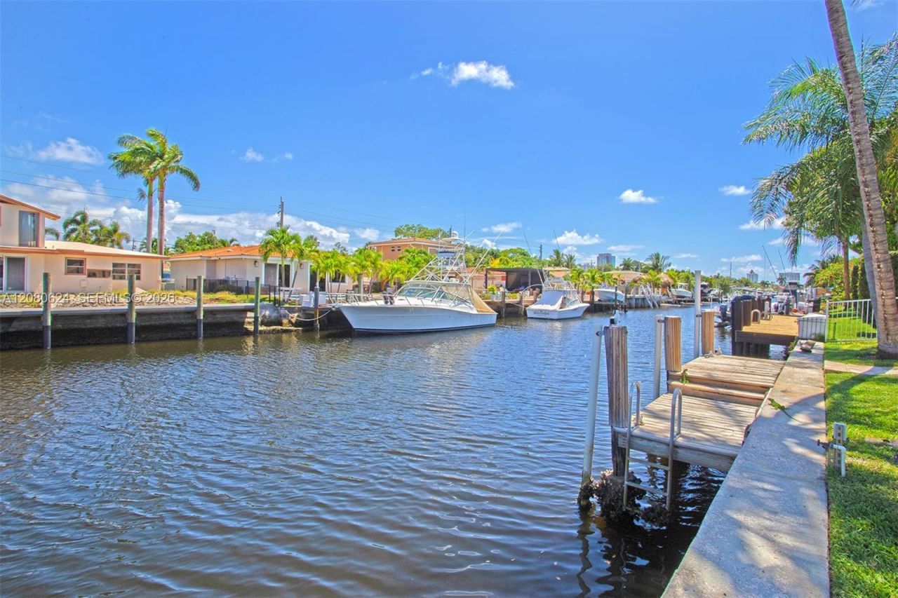 2273 SE 14th St, Pompano Beach, FL 33062 Photo