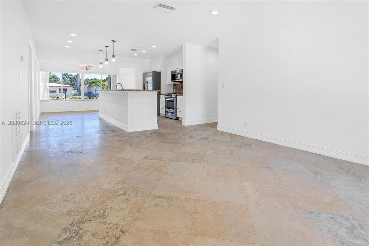 2273 SE 14th St, Pompano Beach, FL 33062 Photo