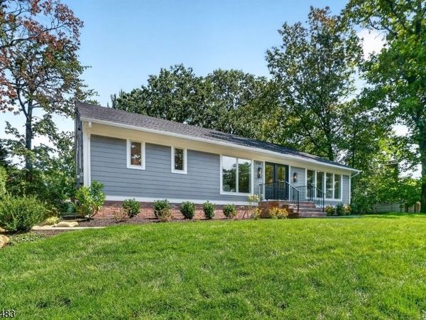 910 Minisink Way, Westfield, NJ 07090