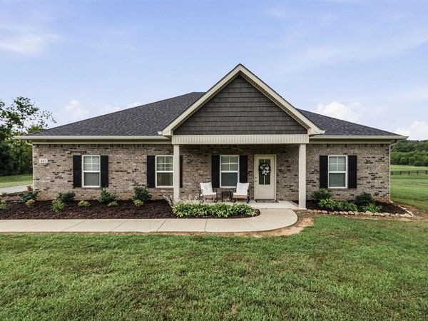 651 Allen Michael Lane , Bowling Green, KY 42101