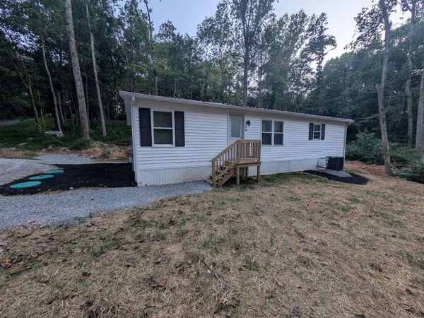 374 Walleye Way , Scottsville, KY 42164