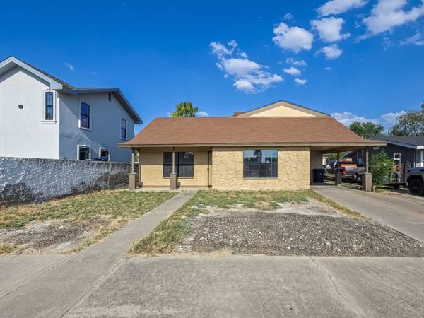 607 S BRAZOS ST, Eagle Pass, TX 78852