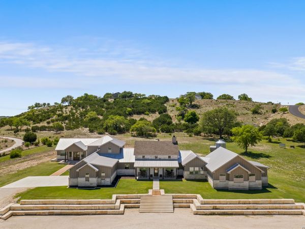 283 SOARING EAGLES DR, Fredericksburg, TX 78624
