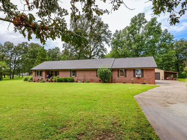 345 Kentucky 381 , Sedalia, KY 42079