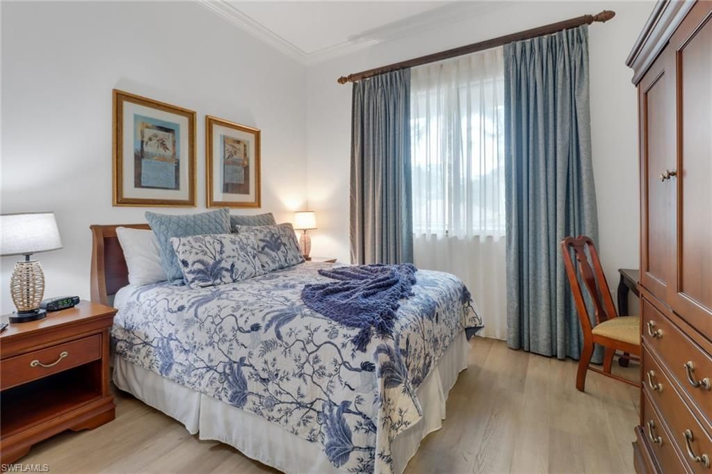 985 Sandpiper St , Unit I204, Naples, FL 34102 Photo