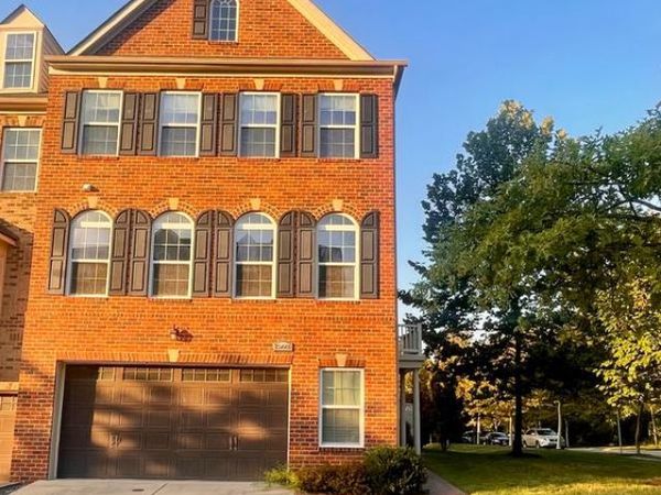15601 SWANSCOMBE LOOP, UPPER MARLBORO, MD 20774