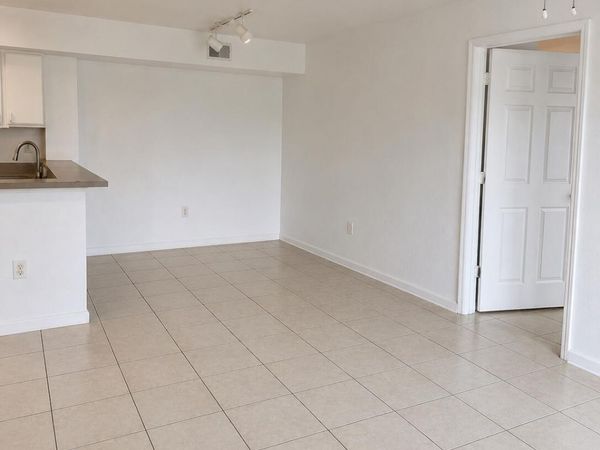 121 SW PALM Drive, Unit 104, Port St. Lucie, FL 34986