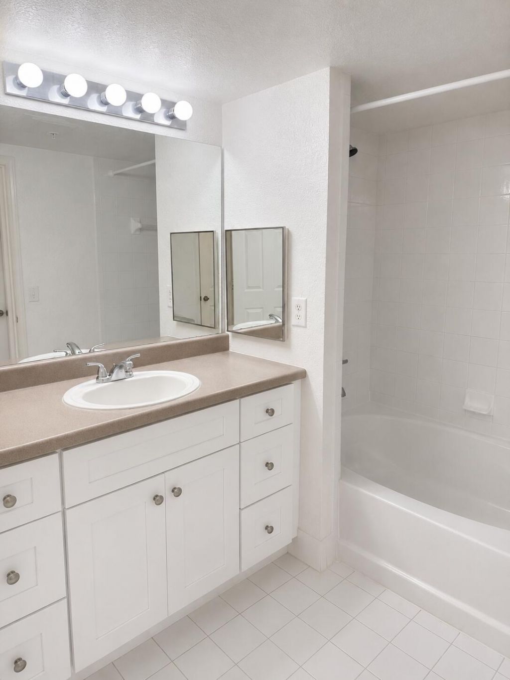 121 SW Palm Drive, Unit 104, Port Saint Lucie, FL 34986 Photo